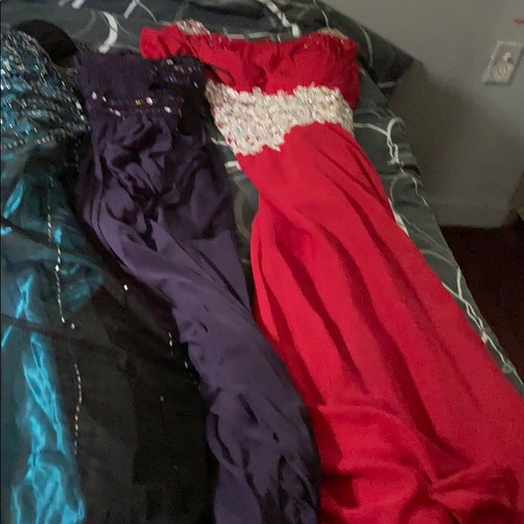 5!!!!! Beautiful gowns - Picture 1 of 12